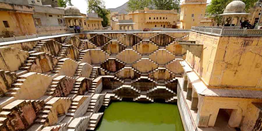 panna meena ka kund